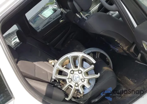 2018 Jeep Grand Cherokee Laredo 4X4 из США, поврежденный, VIN 1C4RJFAG4JC390846